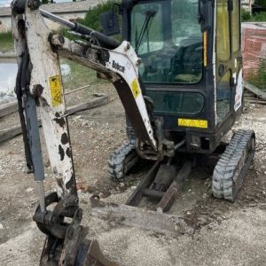foto 1.4t excavator mini Bobcat E14